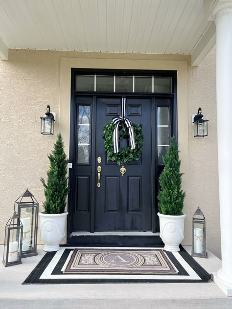 Front Door Decor With Lanterns, Black Door Porch Decor, Lanterns For Front Porch, Mini Porch Ideas, Entry Door Decor Outside, Porch With Lanterns, Apartment Front Door Decor Entrance, House Doors Front Entrance, Front Porch Lantern Decor