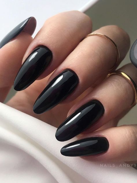 50+ Most Beautiful Black Nails for 2023 Check more at https://mangadexx.com/50-most-beautiful-black-nails-for-2023/ Long Black Nails, Black Almond Nails, Black Gel Nails, Long Almond Nails, Silver Glitter Nails, Black Acrylic Nails, Gold Glitter Nails, Almond Nails Designs, Oval Nails