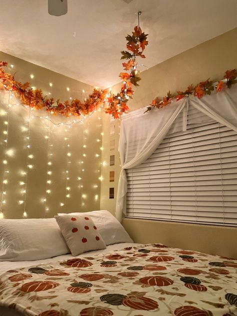 #aesthetic #roomdecoration #room #fall #autumn #falldecor #pumpkin #leaves Bedroom Leaves Decor, Wooden Leaf Decor, Fall Room Decor Diy, Fall Leaf Decor, Autumn Room, Fall Room Decor, Yoda Wallpaper, Rainbow Decor, Autumn Girl