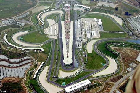 Malaysia GP circuit. Formula 1 racing track Kuala Lumpur International Airport, Sepang, Racing Circuit, Nico Rosberg, Mc Laren, Amazing Race, Michael Schumacher, Moto Gp, Makassar