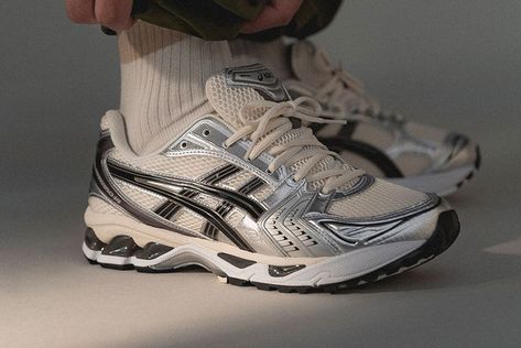 The ASICS GEL-Kayano 14 tears into 2023 with new lifestyle-ready makeups that likely would’ve been performance colours during its 2008 debut run. Asics Gel Kayano, Gel Kayano, Asics Sneakers, Asics Men, Best Shoes For Men, Dad Shoes, Volleyball Shoes, Hype Shoes, Styling Gel