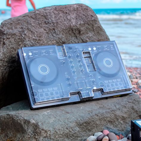 The Pioneer DJ DDJ-FLX4 cover is shaping up to be one of our hottest-ever covers! 🔥 We had to go for a cool down with it at the beach 🌊😉 #Decksaver #PioneerDJ #FLX4 #DDJ-FLX4 #DDJ400 #DJ #DJs #DJController #BedroomDJ #BeachDJ Ddj Flx4, Ddj 400, Pioneer Ddj, Digital Dj, Dj Controller, Pioneer Dj, At The Beach, About Uk, The Beach