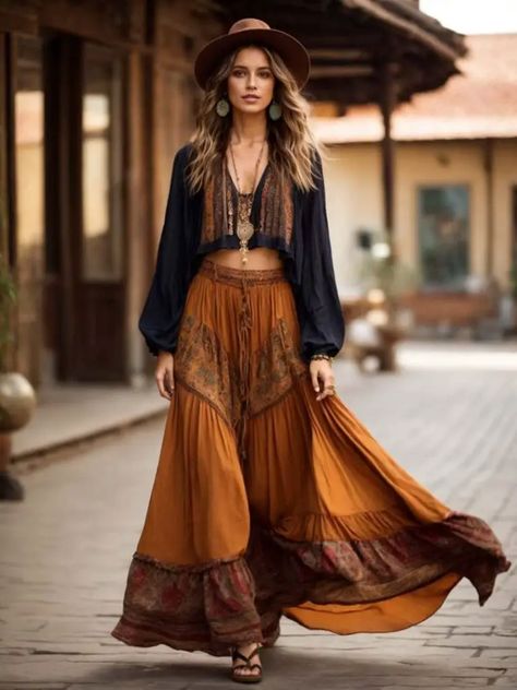 Boho Skirts Long Bohemian, Witch Boho Fashion, Romani Outfit Aesthetic, Feminine Western Outfits, Boho Fall Style, Nashville Chic, Ethereal Clothing, Chile Fashion, Hippie Photoshoot