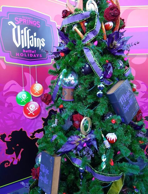 Christmas Tree Trail at Disney Springs - Review and Photo Tour | FunAndFork Disney Villains Christmas Tree, Christmas Tree Ideas Disney, Disney Christmas Crafts, White Christmas Tree Decorations, White Christmas Tree Ideas, Themed Christmas Tree, Disney Christmas Tree, Disneyland Christmas, Tree Themes