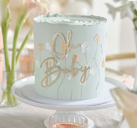 Create a Baby Shower on a Budget - Baby Shower Ideas Gold Baby Shower Cake, Oh Baby Cake, Metal Baby, Baby Shower Cake Decorations, Oh Baby Cake Topper, Gateau Baby Shower, Gender Reveal Cake Topper, Ginger Ray, Baby Cake Topper