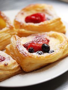 Danishes with Ricotta Filling 1 cup of ricotta cheese 1/4 cup of castor (berry) sugar 1 egg yolk 1 tsp vanilla extract 1/2 tsp lemon zest 2 Tbsp of all-p... Ricotta Cream, Danish Cuisine, Pastry Ideas, Awesome Desserts, Danish Pastry, Vol Au Vent, Sydney Food, Danish Food, Breakfast Pastries