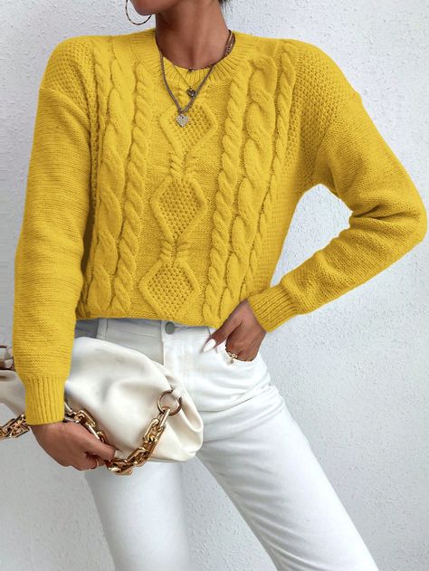 Yellow sweater outfit