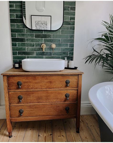 Cottage Vibe Bathroom, English Cottage Bathroom, Cottage Core Bathroom, Miners Cottage, Vintage Bathroom Sink, Hide Pipes, Victorian House Renovation, Bathroom Lighting Ideas, Bathroom Sink Units