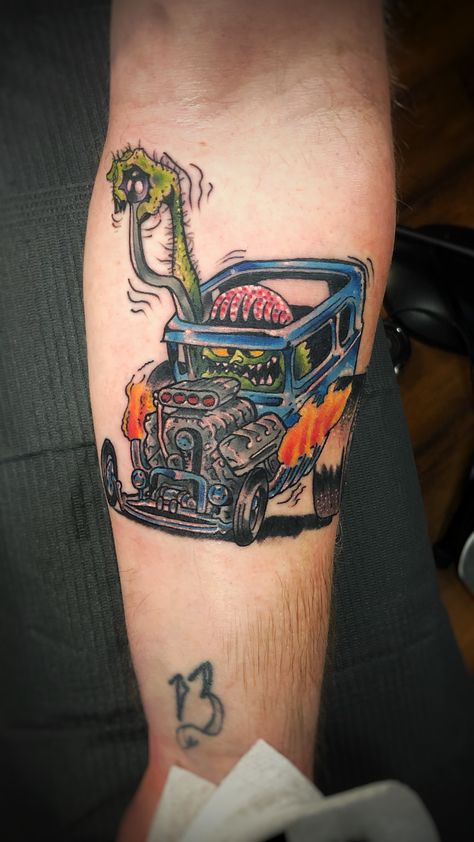 Hot Rod Tattoo Sleeve, Rat Fink Tattoo Old School, Rat Rod Tattoo, Rat Fink Tattoo, Automotive Tattoo, Hotrod Tattoos, Rockabilly Tattoos, Hot Rod Tattoo, Hotrod Art