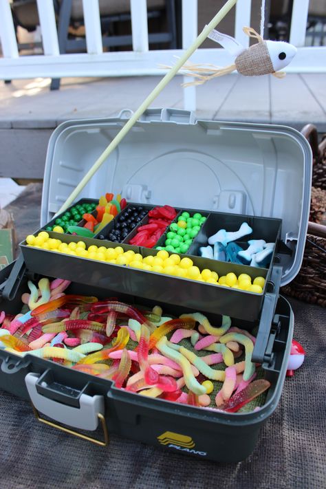 Candy Station all edible tackle/fish bait Fishing Themed Birthday Party, Baby Shower Fishing, Fishing Birthday Party, Fish Bait, Boy Baby Shower Ideas, Camping Birthday Party, Candy Station, Fishing Party, Baby Fish