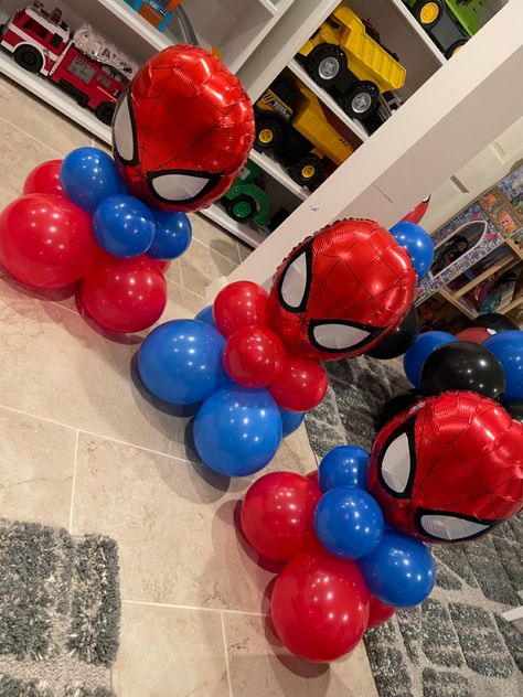 Spiderman Theme Decoration, Spiderman Birthday Balloons, Spiderman Ballon Decoration, Spiderman Balloon Decor, Trunk Or Treat Ideas For Cars Spiderman, Spidey Balloon Garland, Spiderman Birthday Theme Ideas, Spider Man Birthday Theme, Birthday Spiderman Decoration