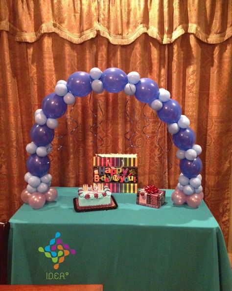 Simple birthday table with quicklinks /linkoloon balloon arch #IDEAballoons #IDEAballoonsTT Table Balloons, Simple Birthday, Birthday Table, Balloon Arch, Dessert Table, Event Decor, Live Lokai Bracelet, Arch, Balloons