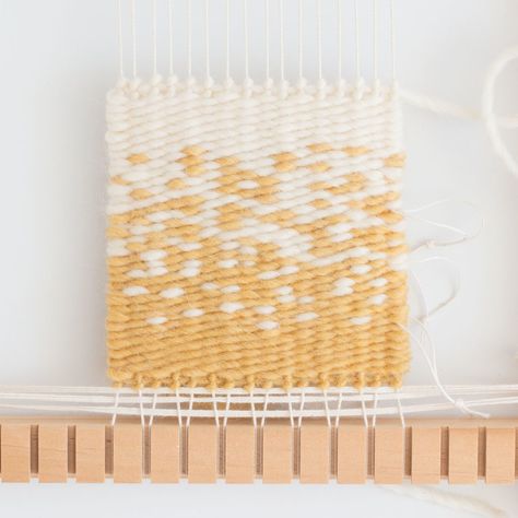 How to Weave Soft Transitions Between Two Solid Weft Colours: A Tapestry Workshop — Loom & Spindle Tapestry Loom, Weaving Loom Diy, Handwoven Tapestry, Weaving Loom Projects, How To Weave, Weaving Wall Hanging, Soft Colour, Weaving Tutorial, Heddle Loom