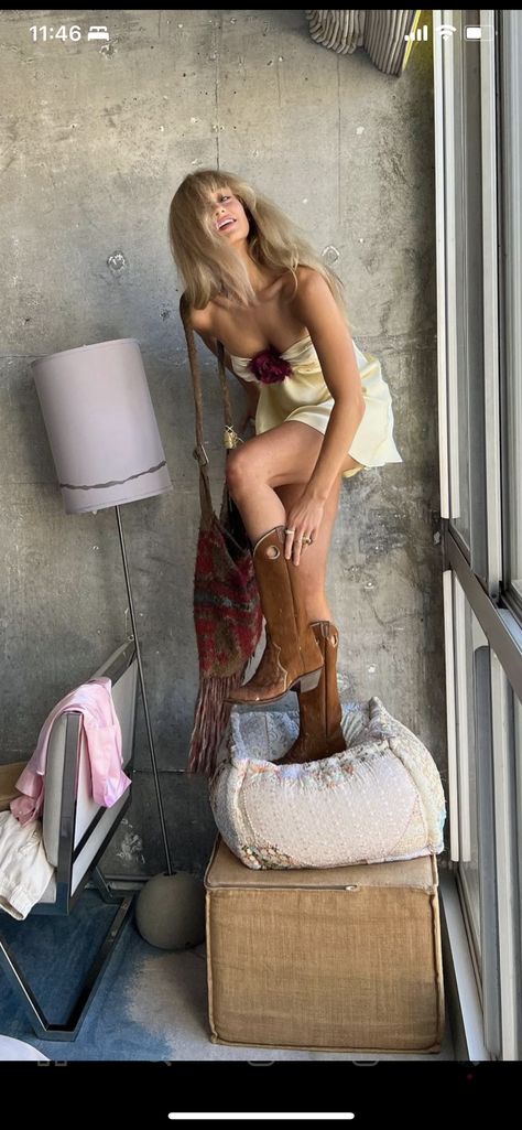 Fringe Aesthetic, Fringe Boots Outfit, Country Aesthetic Outfit, Western Aesthetic Outfits, Classy Cowgirl Outfits, Aesthetic Honey, Wildflower Dress, Summer Boots Outfit, Fringe Clothing