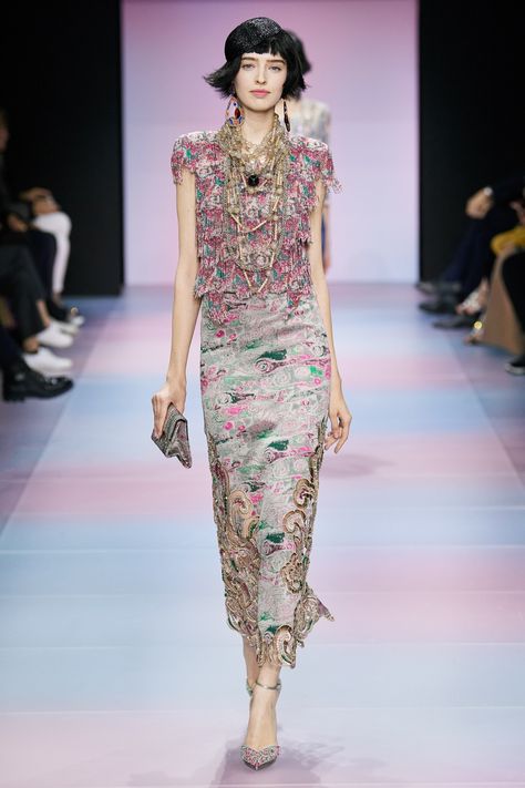 Armani Privé, Stil Boho, Parsons School Of Design, Spring Couture, 2020 Fashion Trends, Armani Prive, Haute Couture Fashion, Zac Posen, Emilio Pucci