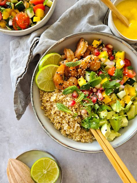 BOWL DE CREVETTES EXOTIQUE À LA MANGUE - healthyliciouus Bowl Cake, Poke Bowl, Bowl, Fruit