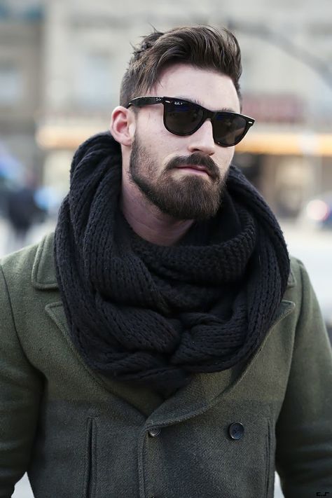 Classic Boxed Beard with short hair Modern Beard Styles, Bart Styles, Dandy Look, Best Mens Sunglasses, Beard Styles Short, Mens Fashion Swag, Best Beard Styles, Punk Looks, Mens Fashion Wedding