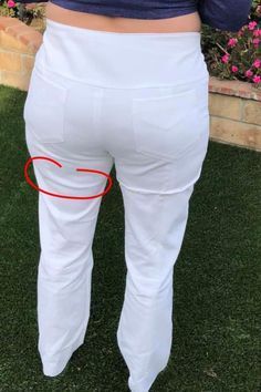 How to Eliminate High Thigh Leg Folds in Back Pant Leg - Designer Stitch Altering Pants, Sukienki Maksi, Sunday Greetings, Costura Fashion, Sewing Pants, Sewing Alterations, Lovely Friends, Kleidung Diy, Altering Clothes