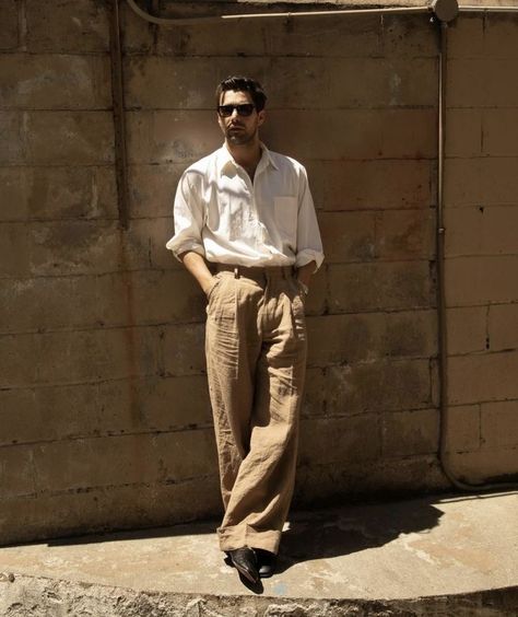 Italian Aesthetic Outfit, Italian Aesthetic Fashion, Dolce Vita Outfit, Fabien Frankel, Criston Cole, A Man Standing, Italian Mens Fashion, Art Vibe, Vibe Aesthetic