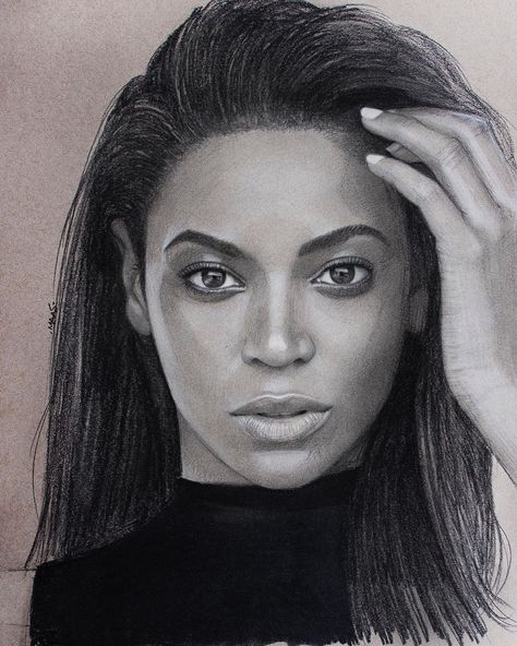 Beyoncé by Justin Maas on Instagram Beyonce Sketch, Beyonce Eyes, Beyonce Drawing, Best Drawing Ideas, Pencil Sketch Drawing, Charcoal Portraits, Best Drawing, Art Sketches Pencil, Celebrity Drawings