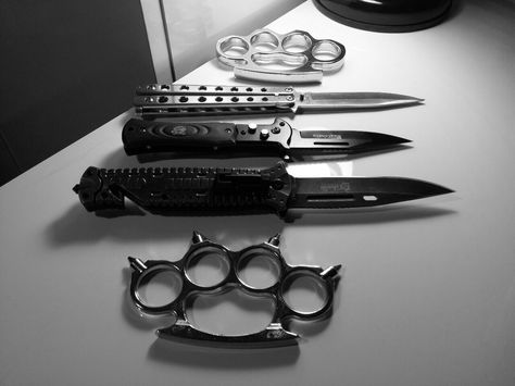 Knife Aesthetic, Pretty Knives, Knife Collection, Cool Knives, Perfectly Imperfect, Tactical Gear, Girly Things, Different Types, Aesthetic Pictures