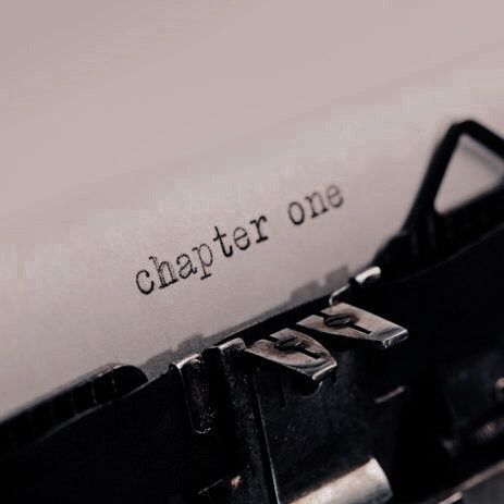 Colleen Hoover, Typewriter, The Words, Books