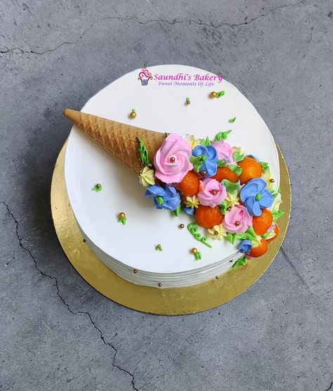 #saundhibakery #eggless #whippedcreamcake #mangocake #floralcakes #birthdaycake #Amanora #punebaker #nocakepremix #cakefromscratch #cake Half Kg Cake Design, Half Kg Cake, Ice Cream Cake Designs, Crazy Birthday Cakes, Cake Designs For Kids, Cake Decorating Flowers, Cake Floral, Candy Birthday Cakes, Birthday Cake For Husband