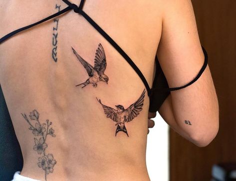 Dive deep into bird tattoos: their timeless allure, rich symbolism, and ways to make them a personalized testament to your unique journey and spirit! Bird Tattoo Ideas, Swallow Tattoos, Swallow Tattoo Design, Bird Tattoo Back, Swallow Tattoo, Парные Тату, Bird Tattoo, Dream Tattoos, Dope Tattoos