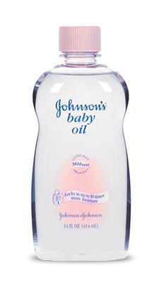 Johnson & Johnson Baby Oil Bath Soak, Johnson And Johnson, Baby Oil, Massage Oil, Skin So Soft, Hair Skin, Mineral Oil, Smell Good, Beauty Secrets