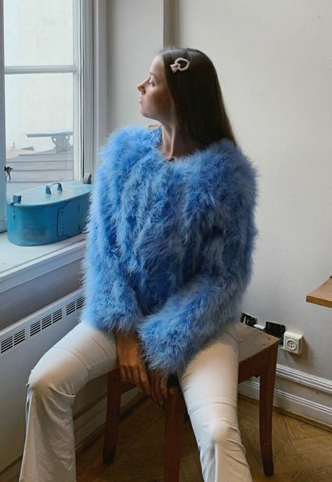 FUZZY FLUFFY FASHION Fluffy Jacket Aesthetic, Blue Fluffy Jacket, Fluffy Fashion, Jacket Aesthetic, Pull Mohair, Soft Sweaters, Fluffy Jacket, Fluffy Sweater, Mohair Wool