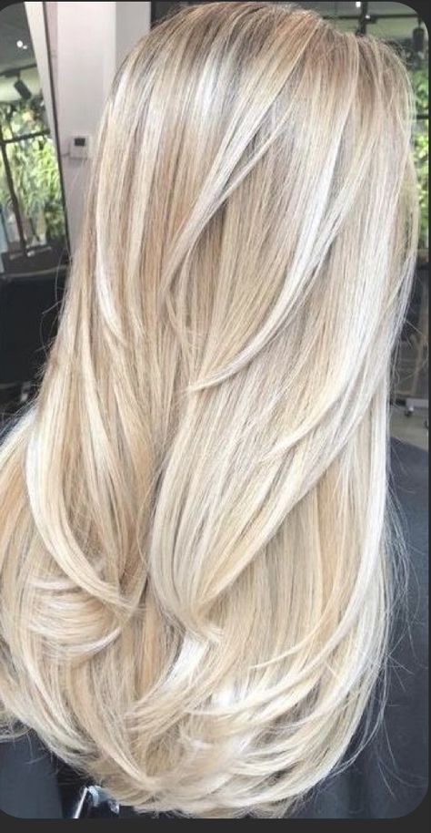 White Blond Balayage, Vanilla Ice Blonde Hair, Vanilla Blonde Hair Highlights, Pure Blonde Hair, Blonde Hair With White Highlights, Vanilla Almond Blonde, Nordic Blonde Hair, Cold Blonde Hair, 2025 Haircut