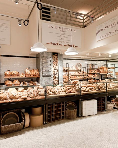 Eataly Nyc, Restaurants In Nyc, Bakery Shop Design, Bakery Interior, Bakery Design Interior, Bread Shop, Bakery Decor, Bakery Ideas, Bakery Design