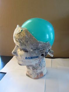 Mascara Papel Mache, Paper Mache Recipe, Cardboard Art Sculpture, Paper Mache Head, خريطة ذهنية, Pola Tato, مشروعات العلوم, Paper Mache Projects, Paper Mache Mask