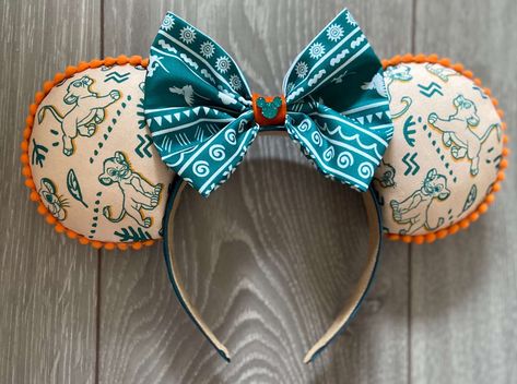 Lion king Minnie Mouse disney ears!! Lion King Ears, Lion King Mickey Ears Diy, Lion King Minnie Ears, Dumbo Mickey Ears, Animal Kingdom Minnie Ears, Winnie The Pooh Ears, Aladdin Mickey Ears, Disney Honeymoon, Disneyland Ears