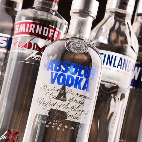 The Best Vodka Brands for Every Occasion Apple Pie Moonshine Drinks, Best Vodka Brands, No Hangover, Best Vodka, Cheap Vodka, Making Limoncello, Summer Vodka Cocktails, Russian Vodka, Perfect Martini