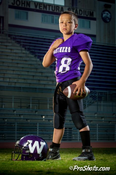 Youth Football Picture Ideas, Cheer And Football Pictures Siblings, Diy Football Pictures, Football Pictures Kids, Football Pictures Ideas, Football Photography Poses, Football Poses For Pictures Youth, Youth Football Homecoming Ideas, Kids Football Photoshoot