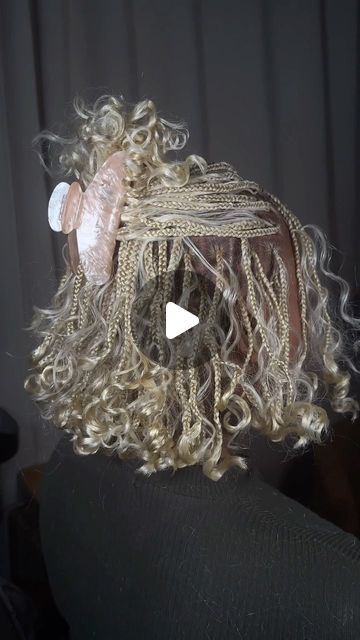 Blonde Boho Bob Braids, Blonde Boho Bob, White Braids Black Women, Blonde Bob Braids, White Knotless Braids, 613 Braids Black Women, White Braids For Black Women, Hairstyle Videos Tutorials, Short Blonde Braids