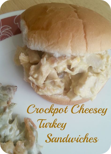 Hot Turkey Sandwich Recipes, Shredded Turkey Sandwiches, Pulled Turkey Sandwiches, Turkey Cheese Sandwich, Pulled Turkey, Shredded Turkey Recipes, Hot Turkey Sandwiches, Creamed Turkey, Turkey Sandwiches Recipes