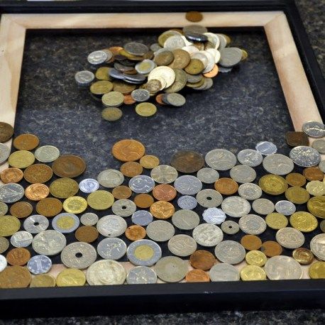 Ten More Travel Crafty Projects Souvenir Display, Coin Crafts, Travel Crafts, Foreign Coins, Coin Art, Coin Display, Ideas Para Organizar, Travel Keepsakes, Old Coins