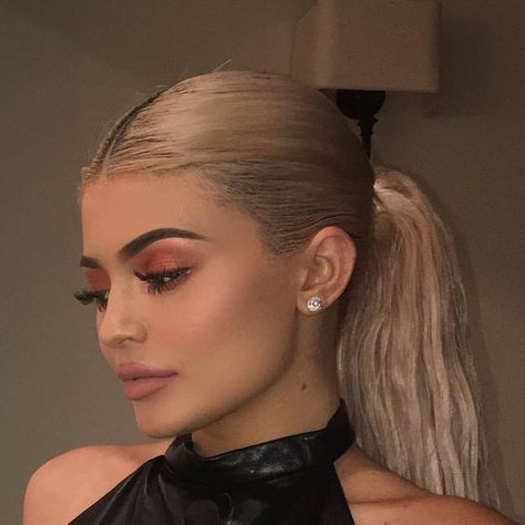 Maquillaje Kylie Jenner, Kylie Jenner Life, Maquillage Kylie Jenner, Προϊόντα Apple, Estilo Jenner, Looks Kylie Jenner, Trajes Kylie Jenner, Kylie Makeup, Estilo Kylie Jenner