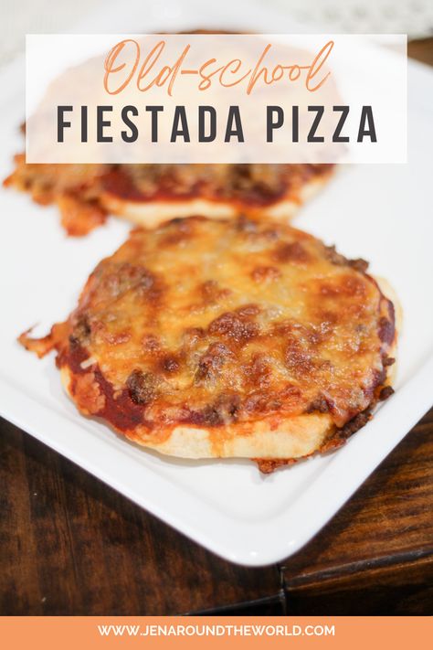 Fiestada Pizza is one of those iconic school lunches from the 80's and 90's that we all remember. Every Wednesday, we would all race to the cafeteria as fast as we could to get one or two of those yummy pizzas! I taught myself how to make them at home and now you can make them too! Here's my easy recipe School Taco Pizza, Fiestada Pizza School Lunch Recipe, Fiestada Pizza School Lunch, Pizza School Lunch, Fiestada Pizza, School Cafeteria Pizza Recipe, 80s School, Mix Pizza, Pizza Lunch