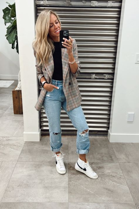 Comfy And Cute Outfits, Plaid Blazer Outfit, Nike Blazers Outfit, Jeans Blazer, Blazer Outfits Casual, Looks Jeans, Blazer Outfits For Women, Jeans Outfit Women, Outfits To Copy