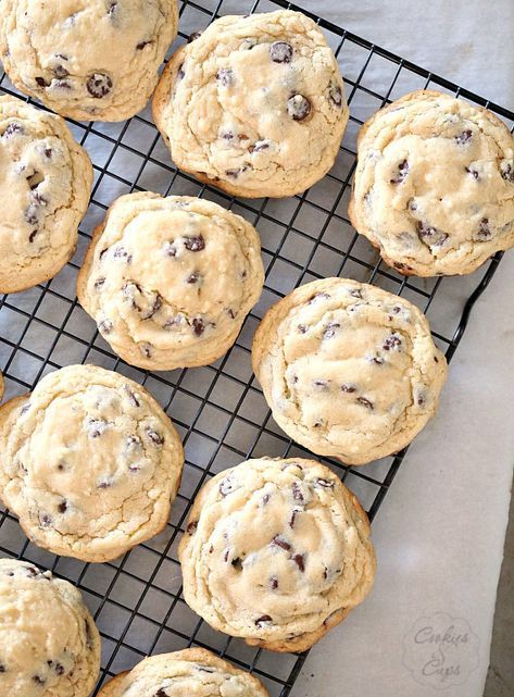 Bisquick Chocolate Chip Cookies! A total time saver and SO GOOD! Bisquick Cookies, Bisquick Chocolate Chip Cookies, Blueberry Coffee Cake, Bisquick Recipes, Albufeira, Time Saver, Betty Crocker, Homemade Chocolate, Cookie Recipe