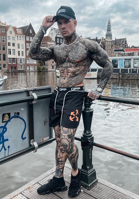 Heavy Tattoo Men, Full Body Tattoo Man, Andrew England, Men With Tattoos, Tattoed Guys, Mens Body Tattoos, Word Tattoo Ideas, Tattooed Models, Worst Tattoos