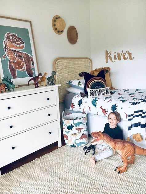 Toddler Boy Room Dinosaur, Dinosaur Toddler Room, Dinosaur Boys Room Decor, Dinosaur Theme Bedroom, Boys Dinosaur Bedroom, Dino Decor, Dinosaur Boys Room, Dino Room, Toddler Boy Room