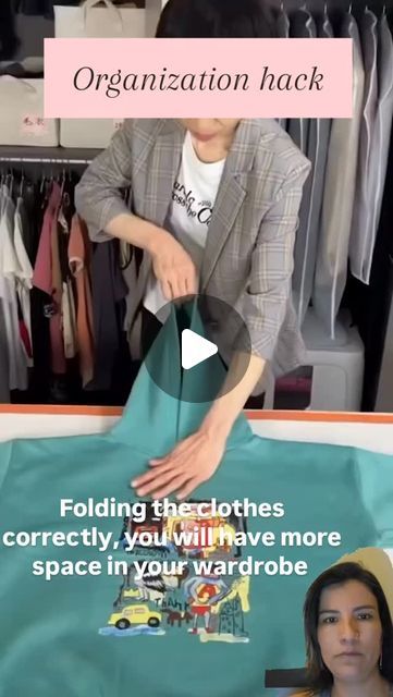 Carla Madureira on Instagram: "Those folding techniques will give more space in your wardrobe!
Sometimes, we fold our clothes and it  get a lot of space. But it can change when you learn how to fold the clothes.👔🧥👗
I do it in my house, and it really helps.
How about you? Do you have any folding ideas to share with us?➡️

Follow for more!!!

Credits to homeinspirehack
#letsmakeez #easyliving #hacks #homehacks #organization #clothehacks" How To Fold Clothes In Wardrobe, Turtle Neck Folding Hack, Clothes Folding Techniques, Closet Folding Clothes, Organising Hack, How To Fold A Dress, Folding Techniques Clothes, Folding Clothes For Travel, Folding Clothes Hack