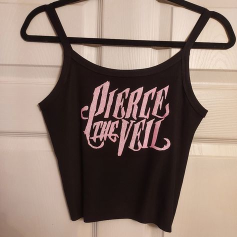 Cute Y2k Tank Tops, Push Up Bra Tank Top, Pierce The Veil Clothes, Pierce The Veil Merch, Pierce The Veil Concert Outfit, Pierce The Veil Shirt, Gothic Lingerie, Graphic Crop Top, Baggy Clothes