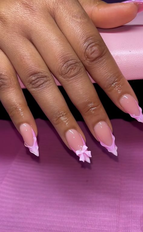 Short Acrylic Nails Birthday Set Pink, Creative Pink Nails, Stilleto Nail Idea Short, Short Stilleto Nails Acrylics, Stilleto Nails French Tip Designs, Nails Acrylic Pointed, Birthday Nail Set Ideas Pink, Short Acrylic Birthday Nails, Hot Pink French Tip Nails Almond