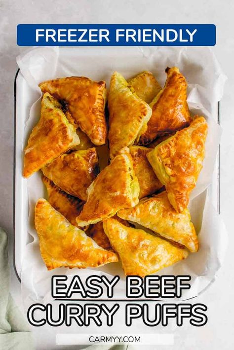 Inspired by the curry pastries at dim sum and Chinese bakeries, these Beef Curry Puffs are so comforting and easy to make! Whether you’re eating a couple of them as a meal or as a grab-and-go snack, these curry puffs are packed with flavour and will always hit the spot! Curry Puffs Thai, Grab And Go Dinner Ideas, British Appetizers, Curry Puffs Recipe, Tortiere Recipe, Indian Brunch, Curry Puff Recipe, Puff Pastry Recipes Savory, Curry Puffs