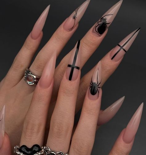 Ongles Goth, Horror Nails, Spider Pattern, Nail Art Halloween, Holloween Nails, Long Stiletto, Gothic Nails, Goth Nails, Glow Nails